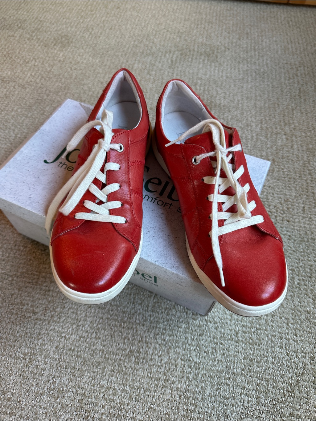Josef Seibel Caren Red Leather Low-Top Comfort Sneakers